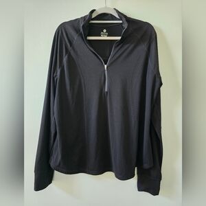 Old Navy Active Black Semi-Fitted Top